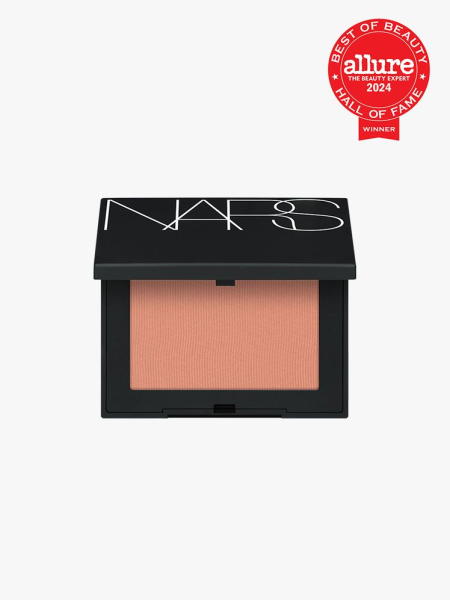 Nars Powder Blush black compact of peach blush on light gray background with red Allure Best of Beauty Hall of Fame seal in the top right corner
